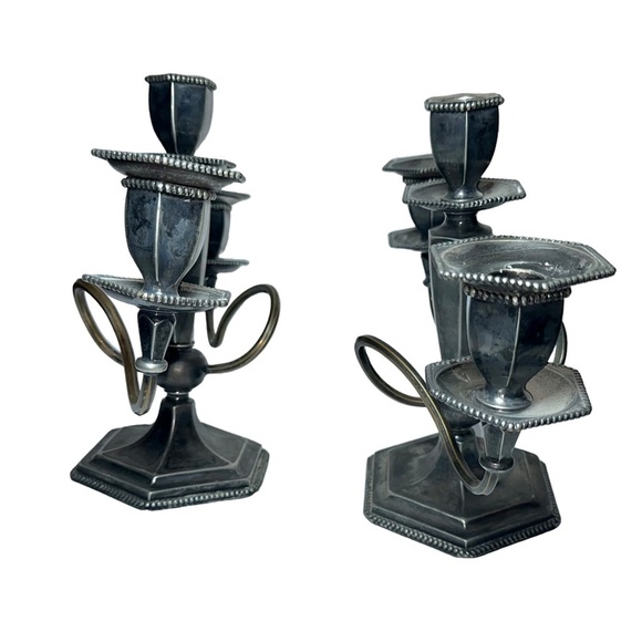 Vintage Rare Meriden Britannia Co. 10” Tall Silverplate Candelabra Pair - Picture 4 of 14